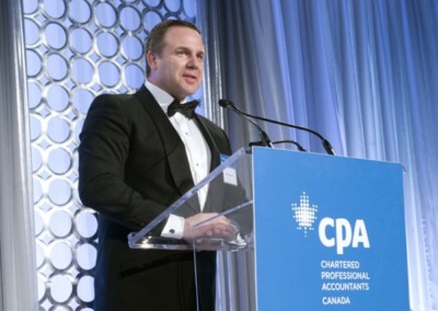 Goldcorp Inc. wins top honour at the 2015 Awards of Excellence in Corporate Reporting, presented by Chartered Professional Accountants of Canada. Brent Bergeron, from Goldcorp, accepts the award Wednesday, December 9, 2015, in Toronto. (CNW Group/CPA Canada)